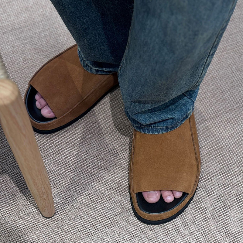 Architectural Open-Toe Slippers: Plush Comfort & Contrast Sole Design