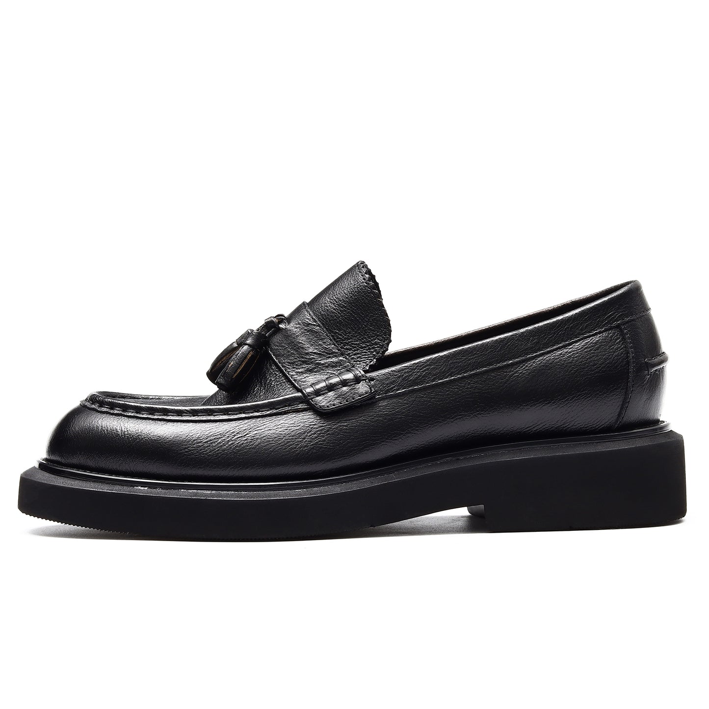 Mocasines de piel de becerro con punta grande y brillo