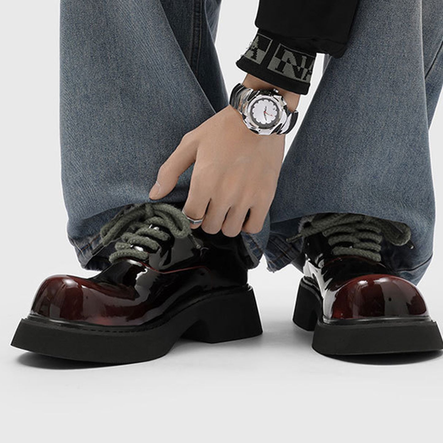 Men's Derby Shoes Chunky-Soled Lace-Up with High-Gloss Finish