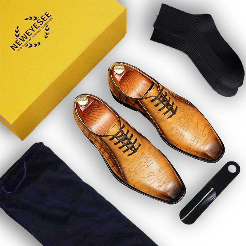 Men's Oxford Shoes - Embossed Detailing