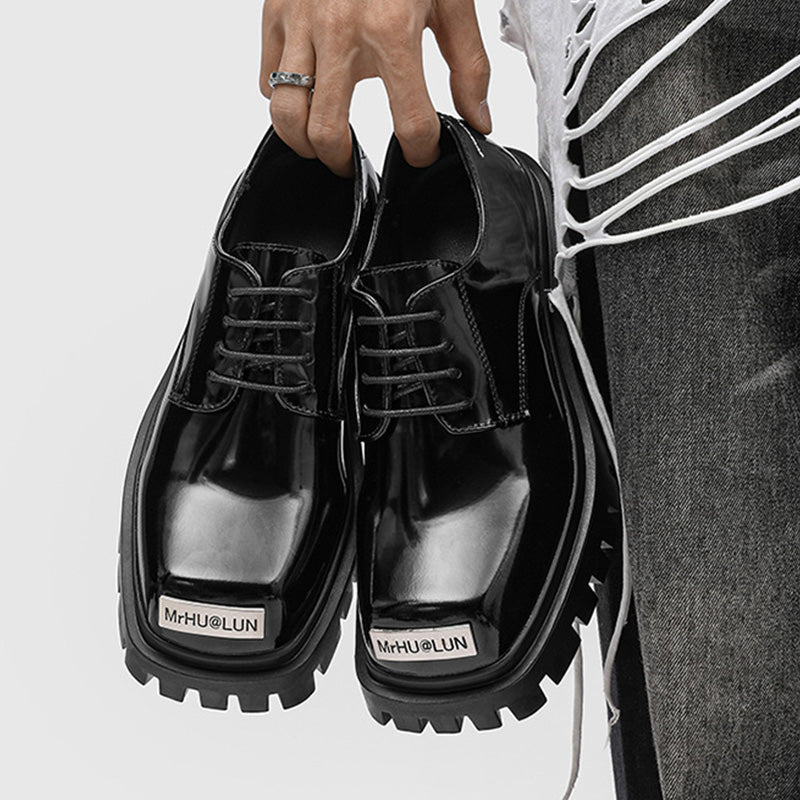 Men's Derby Shoes: Architectural Toe Detail & Elevated Comfort Foundation