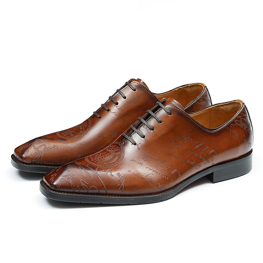 Men's Oxford Shoes - Diamond-Patterned Toe & Script Detailing