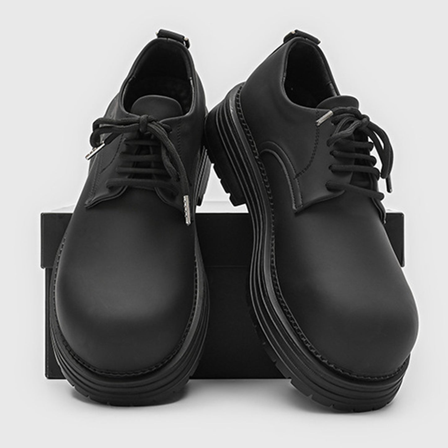 Men's Derby Shoes Chunky Sole with a Modern Rounded Toe