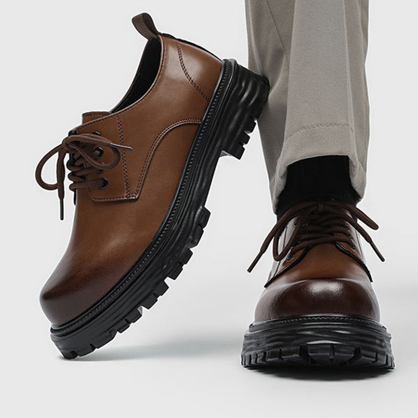 Men's Derby Shoes Heritage-Inspired Lace-Up with Rounded Toe & Bold Sole
