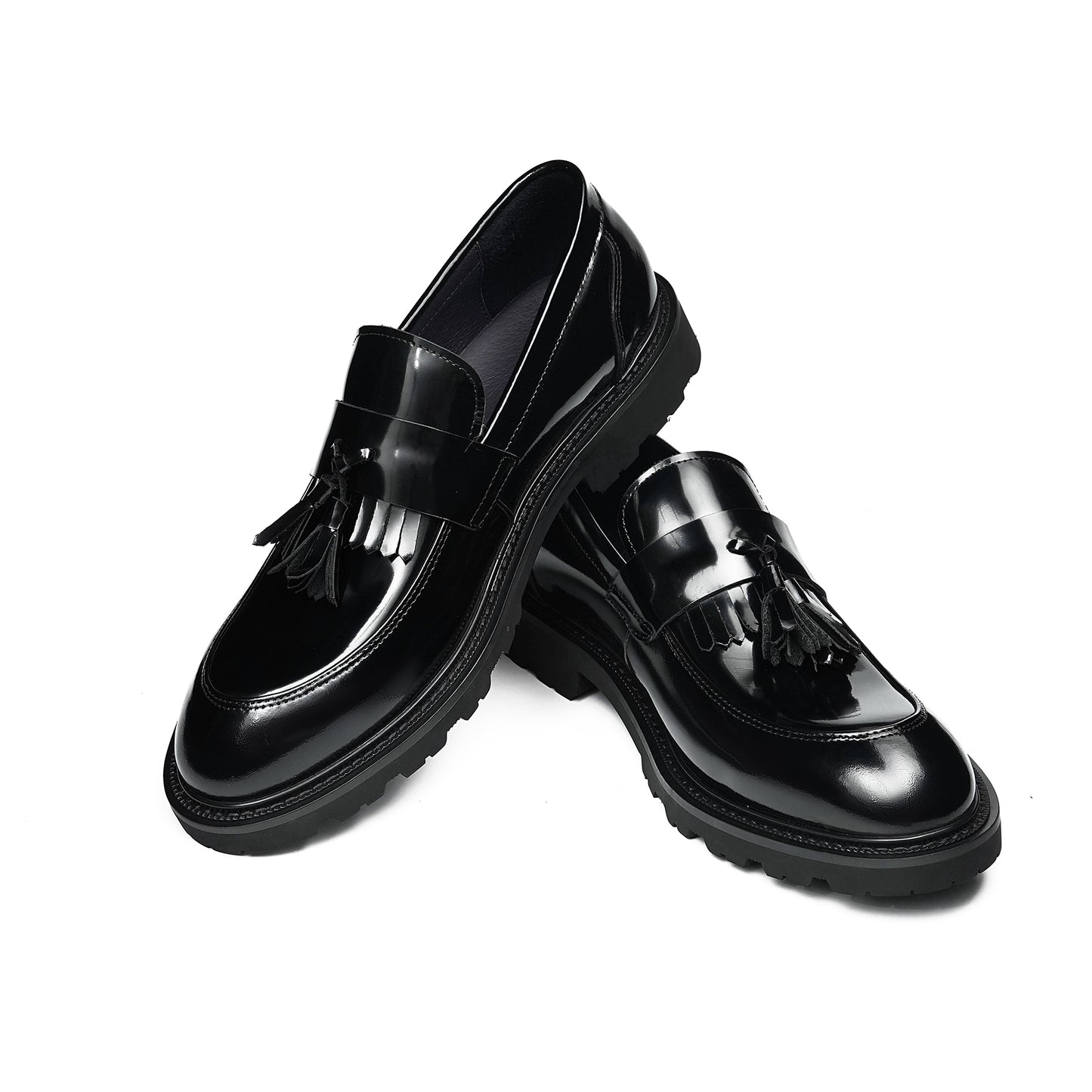 Men's Luminous Tassel Loafers: Artisan Detailing & Effortless Sophistication