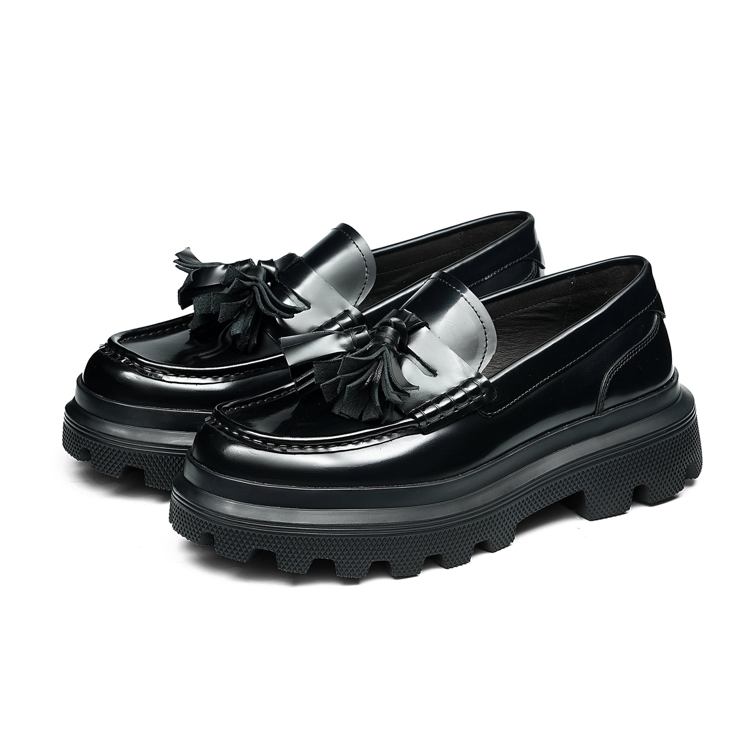 Men's Elevated Tassel Loafers: Architectural Sole & Dynamic Fringe Detailing