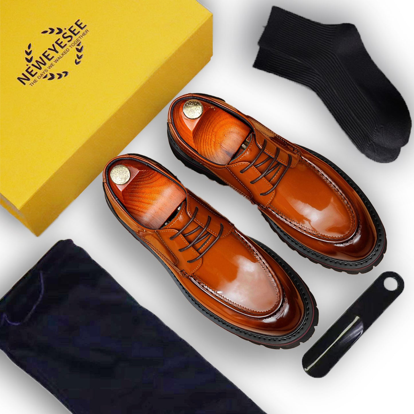 Architectural Men's Derby Shoes: Textured Sole & Structured Silhouette