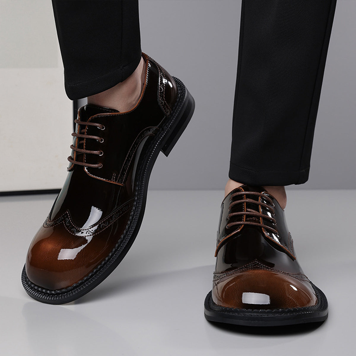 Men's Glossy Brogue Derby Shoes | with Contrast Panels
