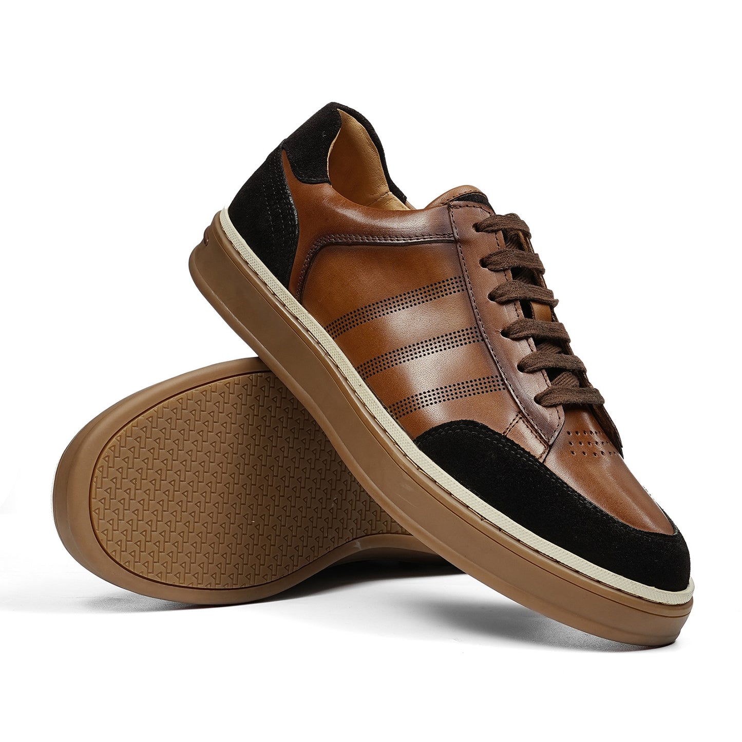 Men's Sneakers | Perforated Stripes & Contrast Heel