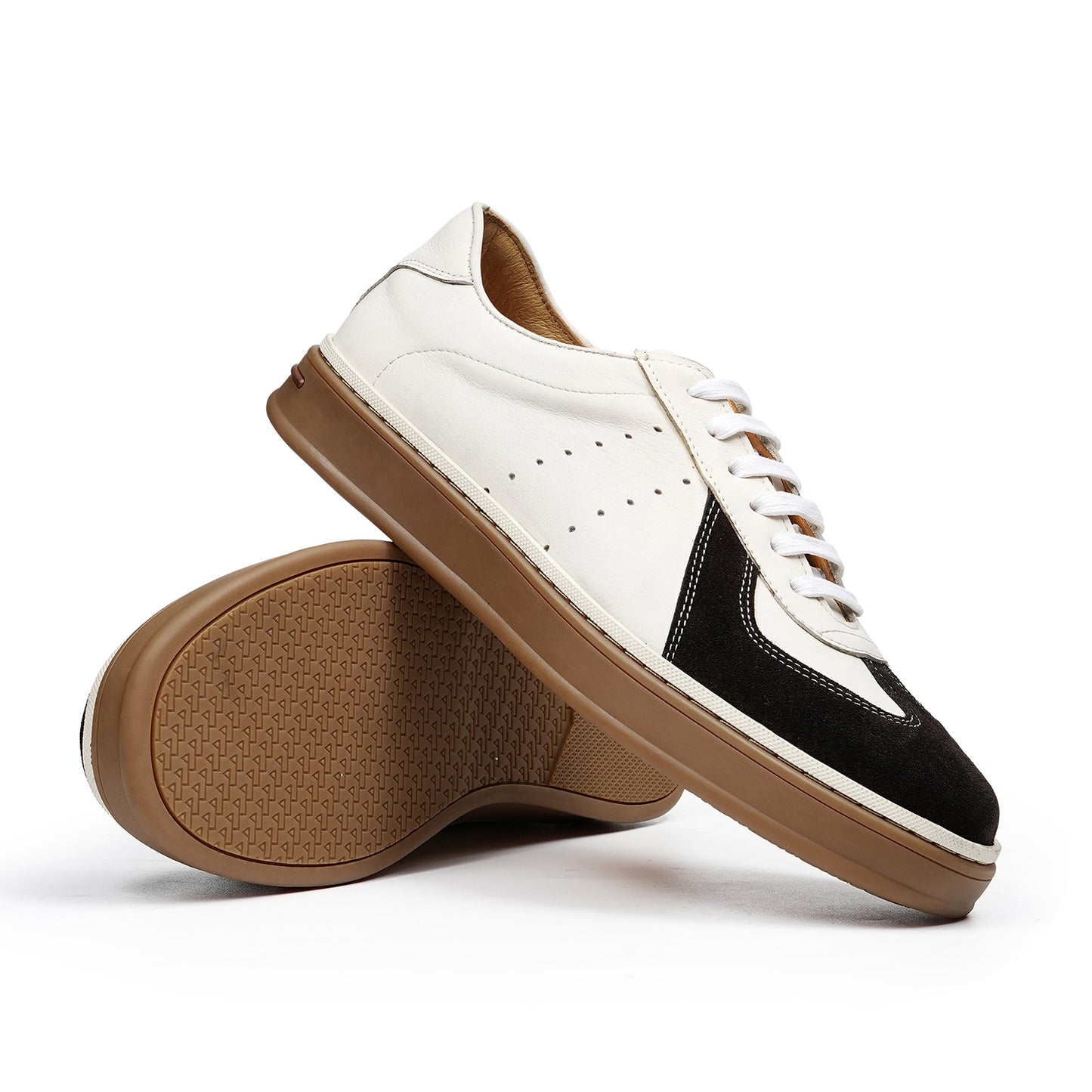 Men's Sneakers | Wingtip Details & Contrast Panel