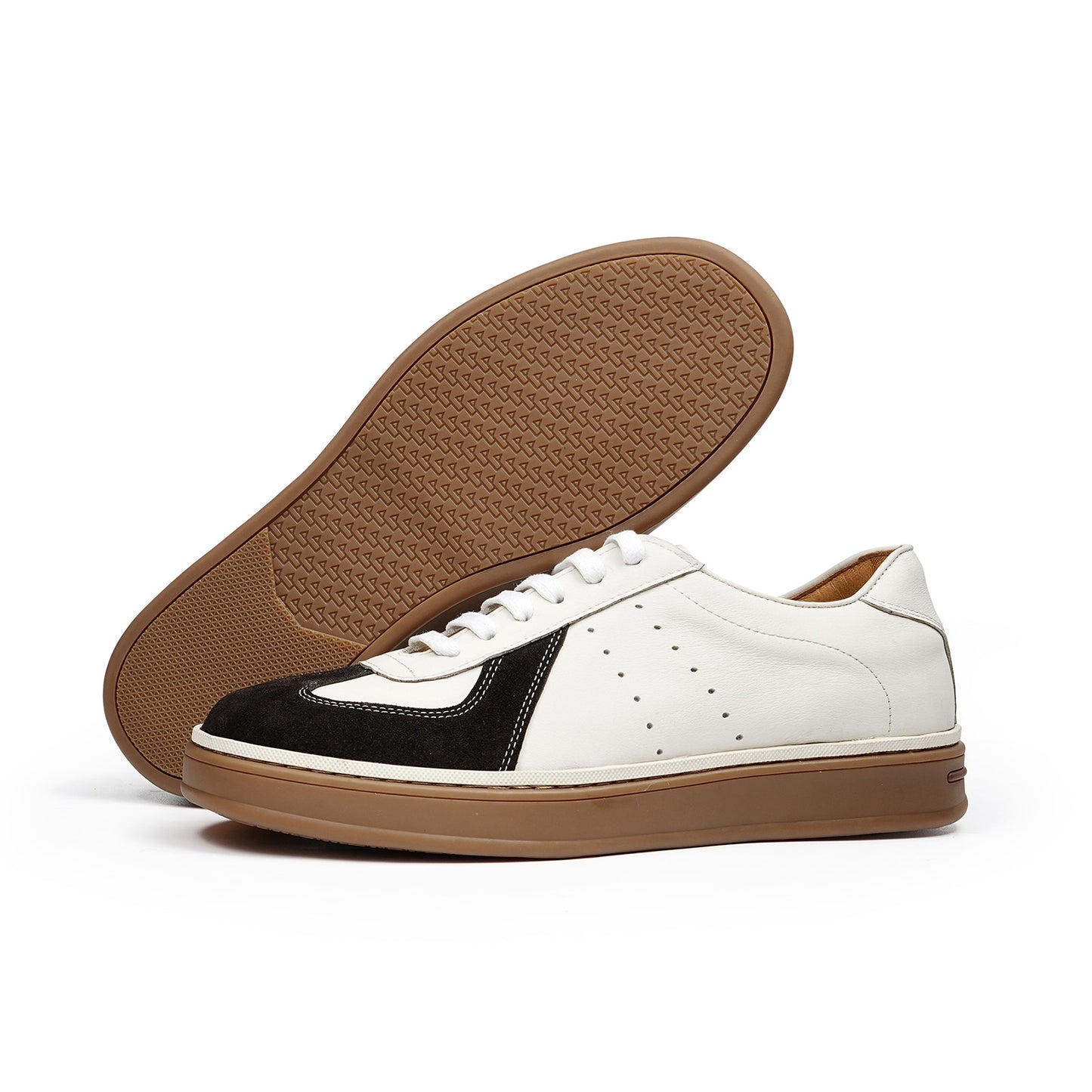 Men's Sneakers | Wingtip Details & Contrast Panel