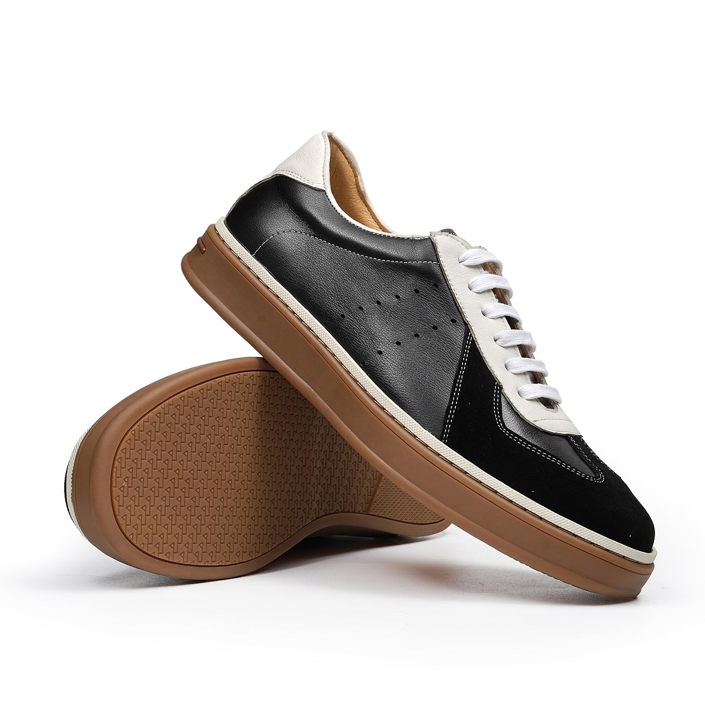 Men's Sneakers | Wingtip Details & Contrast Panel