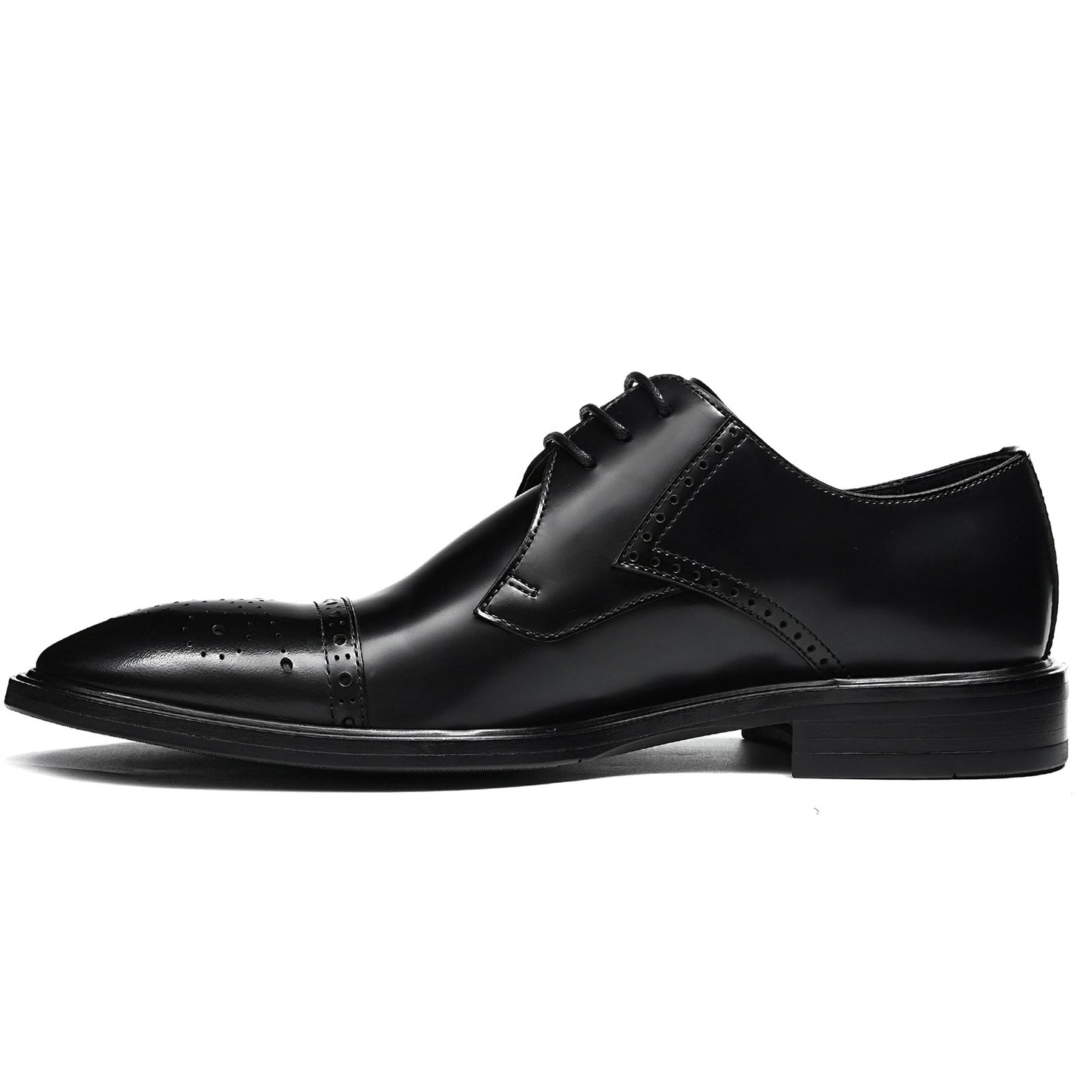 Men's Classic Brogue Derby Shoes with Ornamental Perforations
