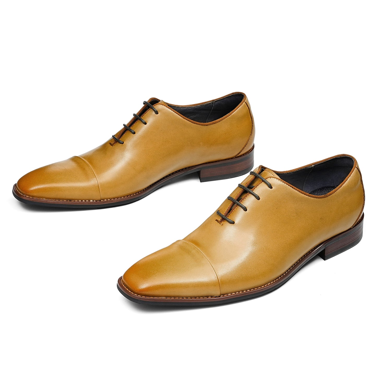 Sophisticated Men's Oxford Shoes with Decorative Edge Stitching
