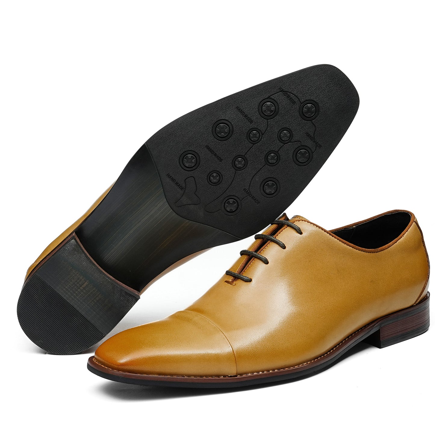 Sophisticated Men's Oxford Shoes with Decorative Edge Stitching