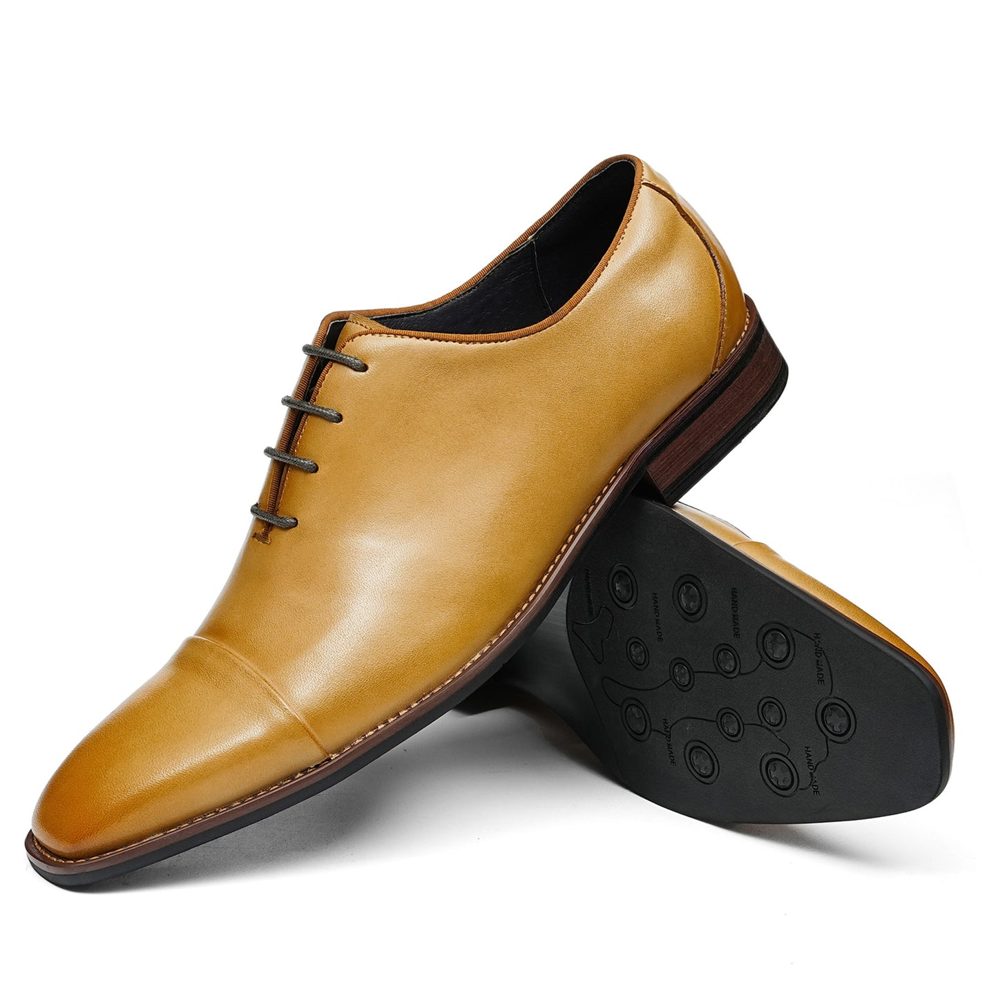 Sophisticated Men's Oxford Shoes with Decorative Edge Stitching