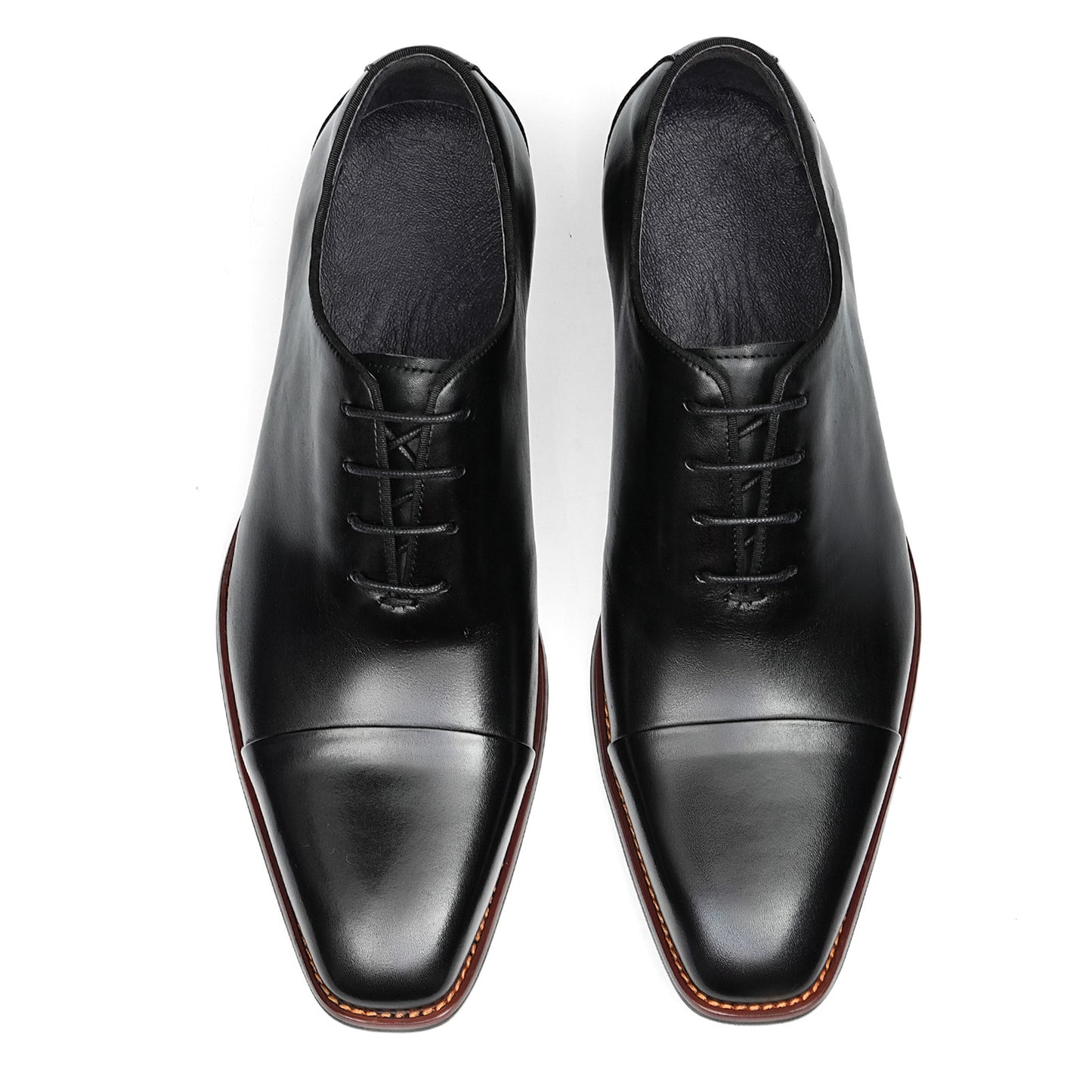 Sophisticated Men's Oxford Shoes with Decorative Edge Stitching