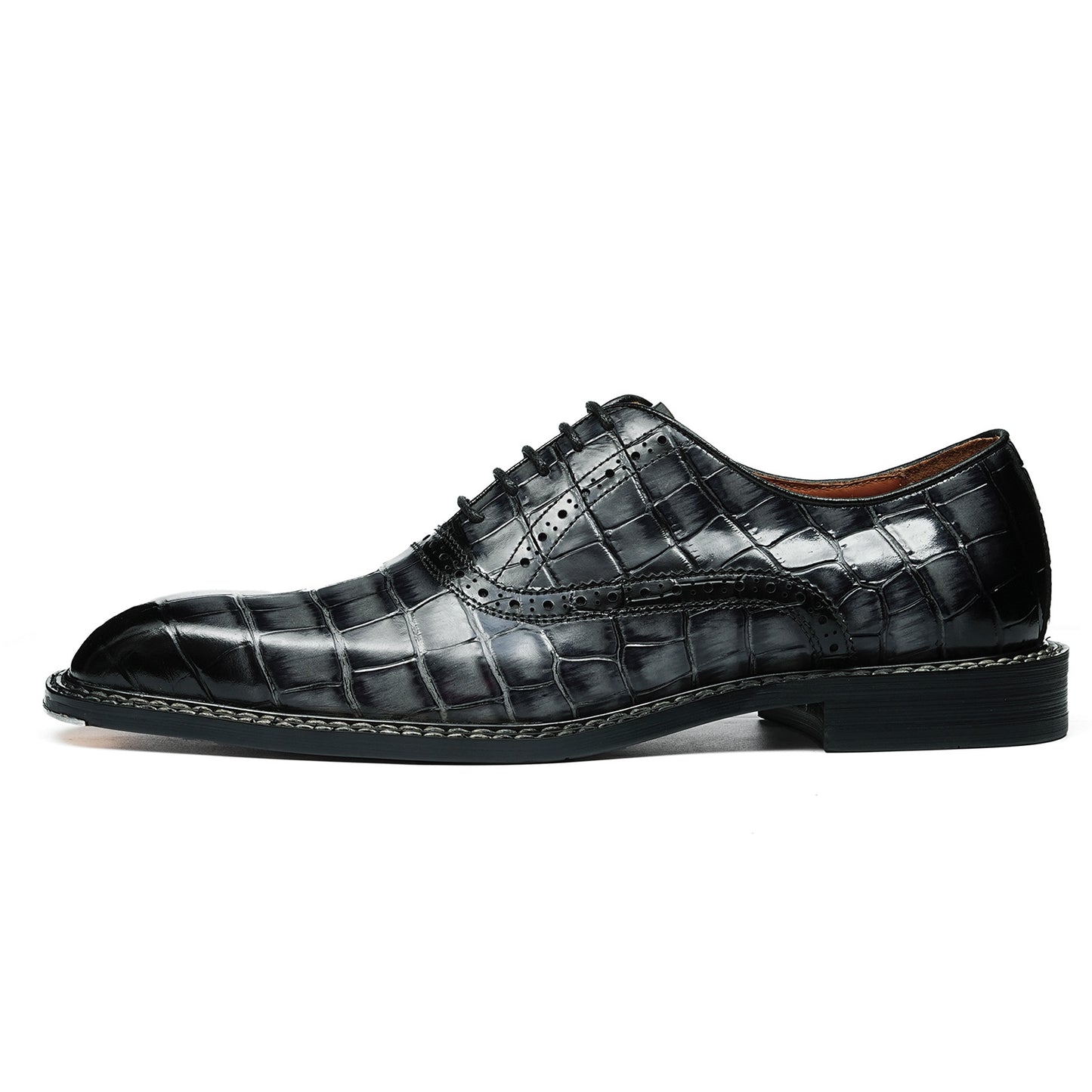 Men's Brogue Oxford Shoes with Intricate Texture & Detailing