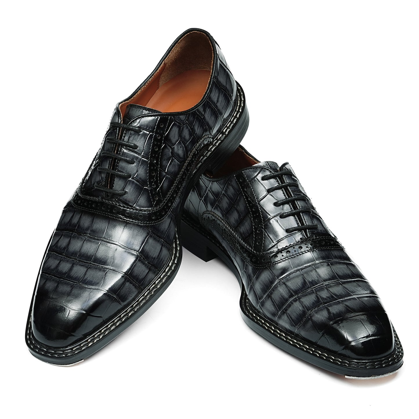 Men's Brogue Oxford Shoes with Intricate Texture & Detailing