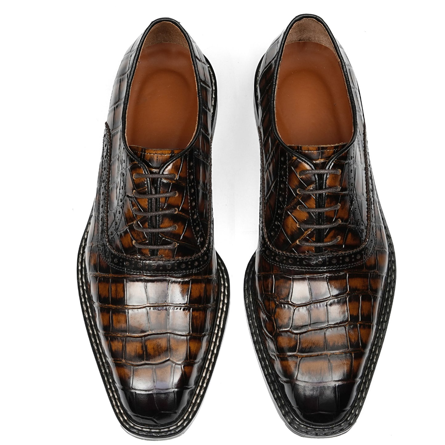 Men's Brogue Oxford Shoes with Intricate Texture & Detailing