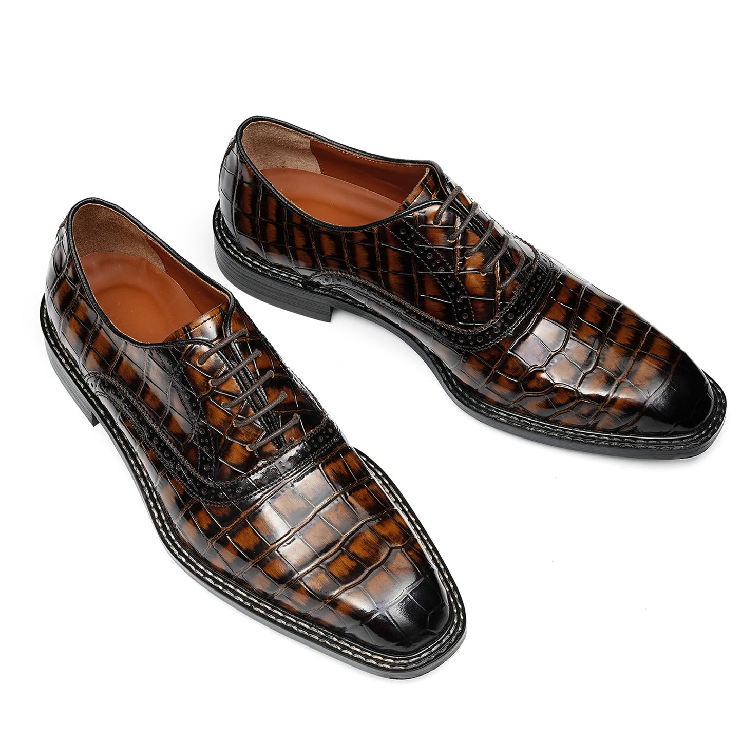 Men's Brogue Oxford Shoes with Intricate Texture & Detailing