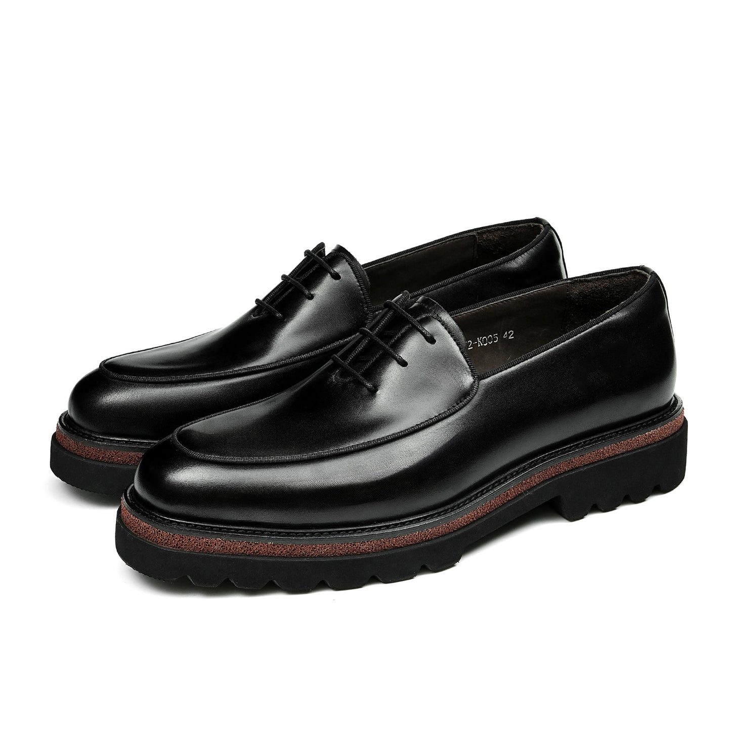 Men's Classic Loafers with Textured Pattern & Bold Sole Accent