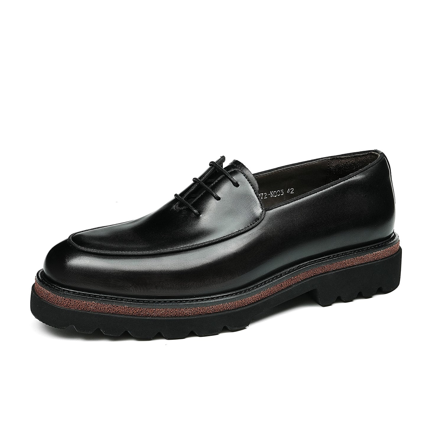 Men's Classic Loafers with Textured Pattern & Bold Sole Accent