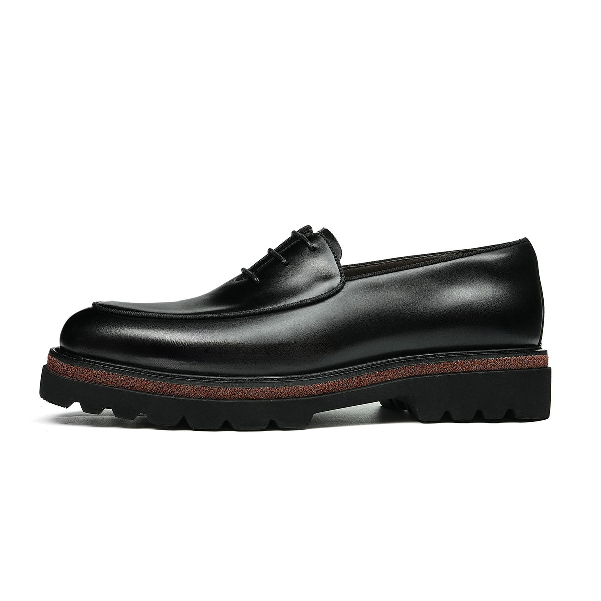 Men's Classic Loafers with Textured Pattern & Bold Sole Accent