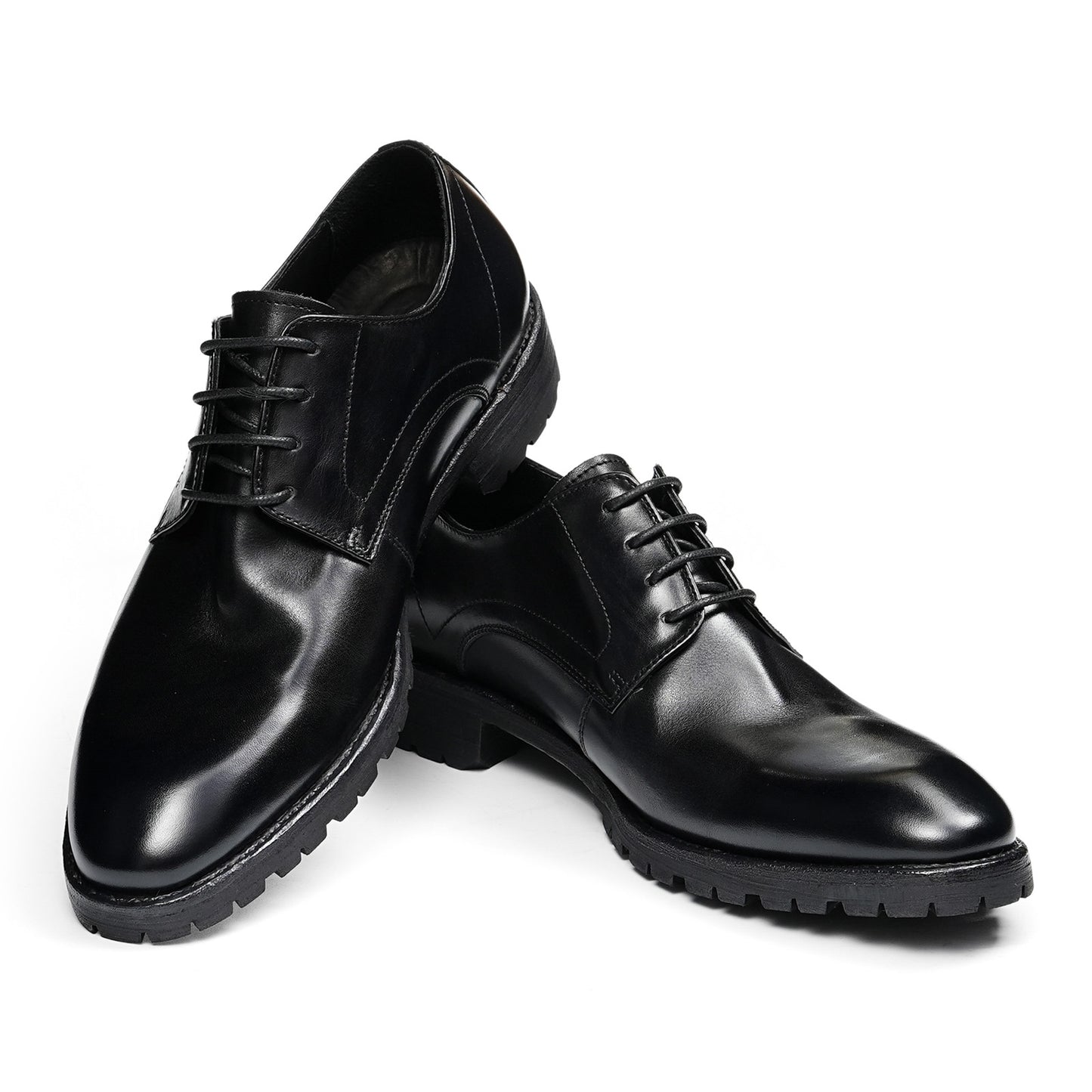 Classic Men's Derby Shoes Design with Rounded Toe for Everyday Sophistication