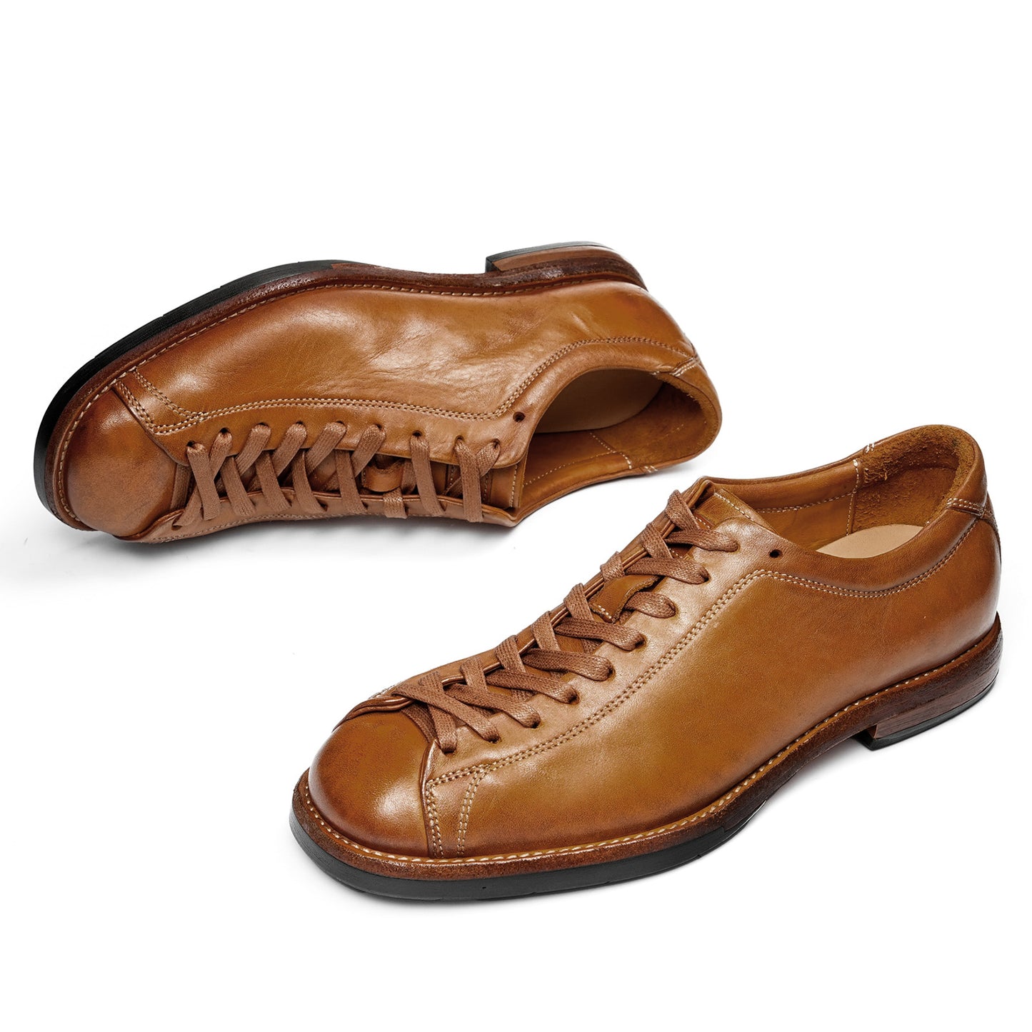 Men's Lace-Up Shoes Horsehide with Distinctive Toe Panel & Contrast Sole