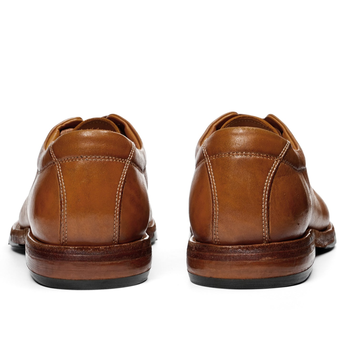 Men's Lace-Up Shoes Horsehide with Distinctive Toe Panel & Contrast Sole