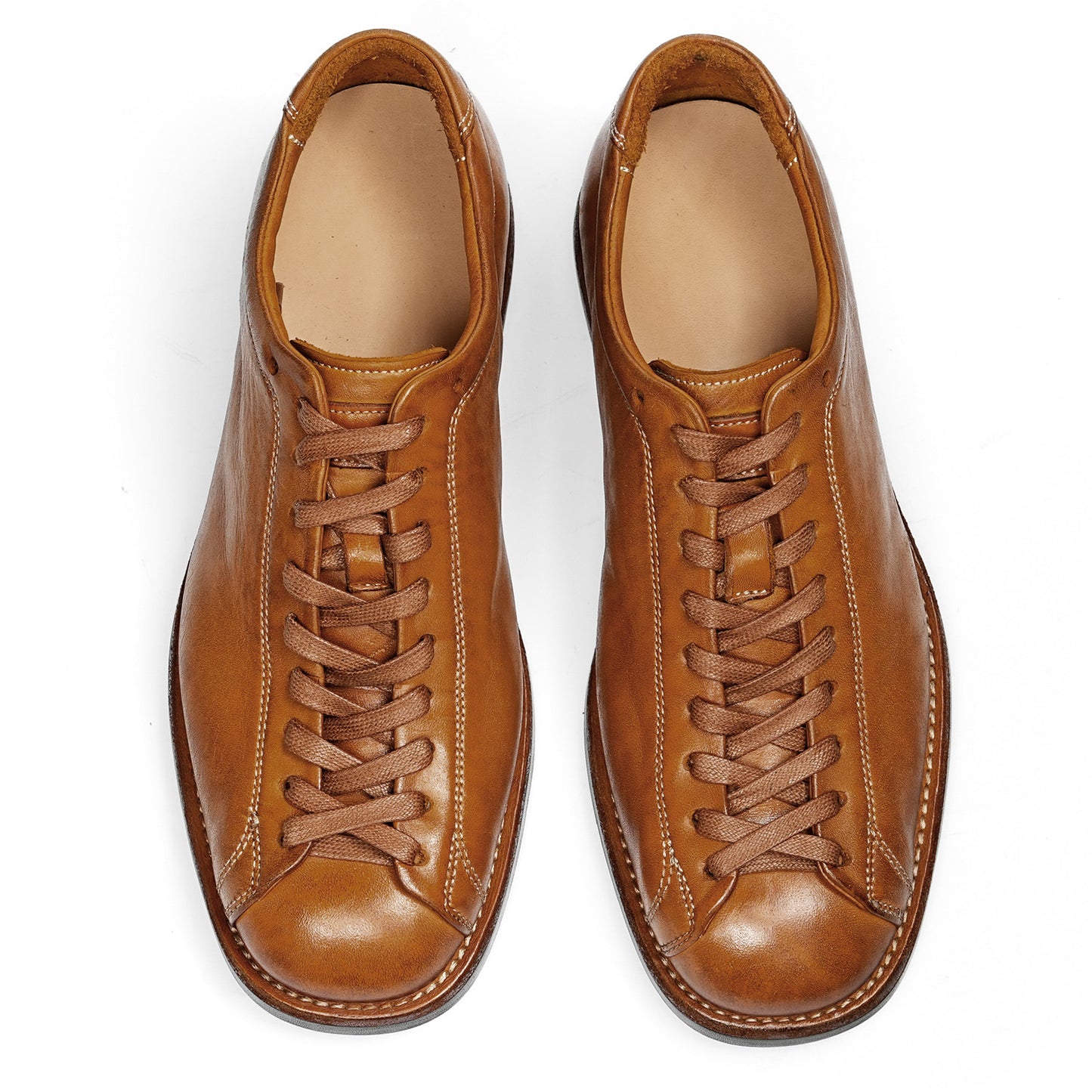 Men's Lace-Up Shoes Horsehide with Distinctive Toe Panel & Contrast Sole