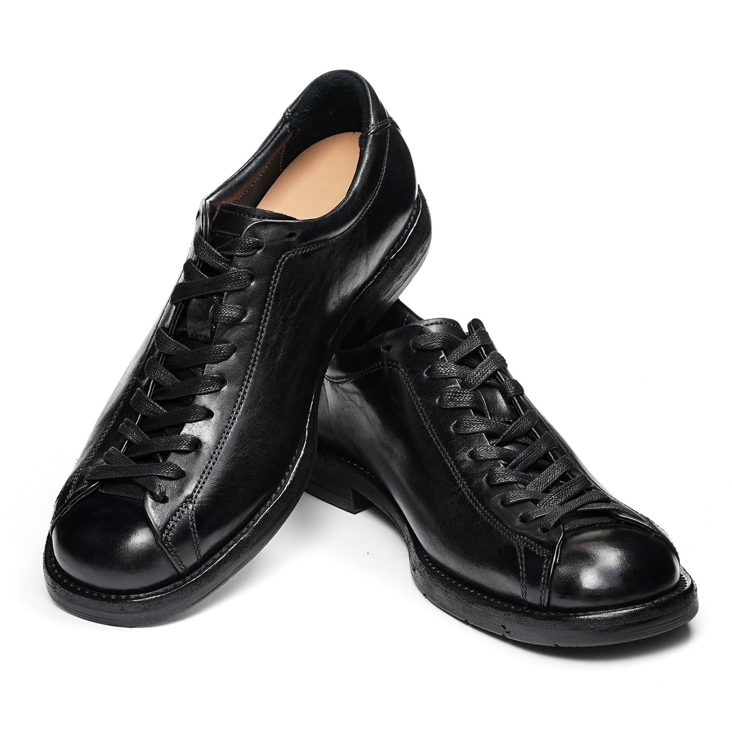 Men's Lace-Up Shoes Horsehide with Distinctive Toe Panel & Contrast Sole
