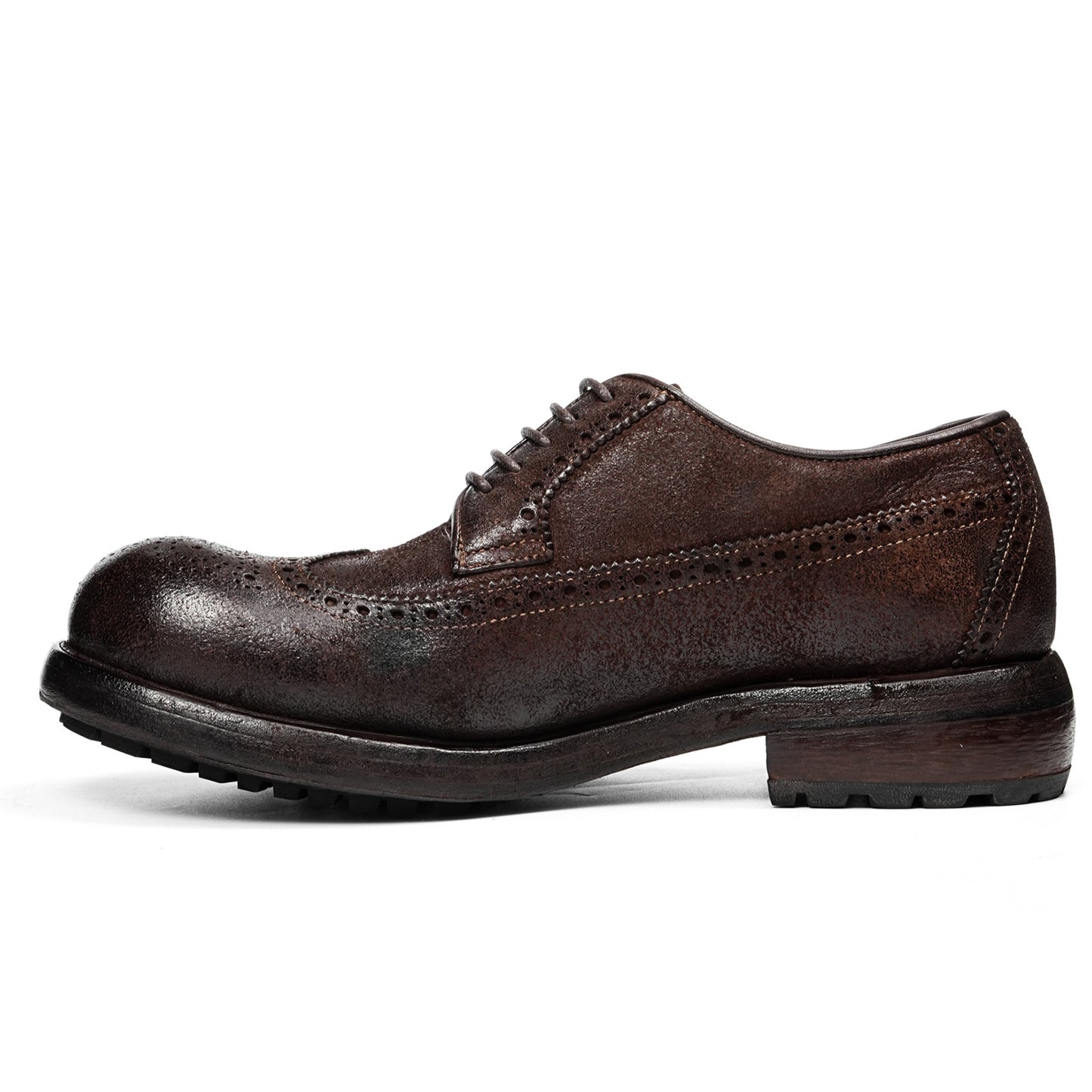 Men's Handcrafted Horsehide Brogue Shoes with Intricate Perforated Patterns