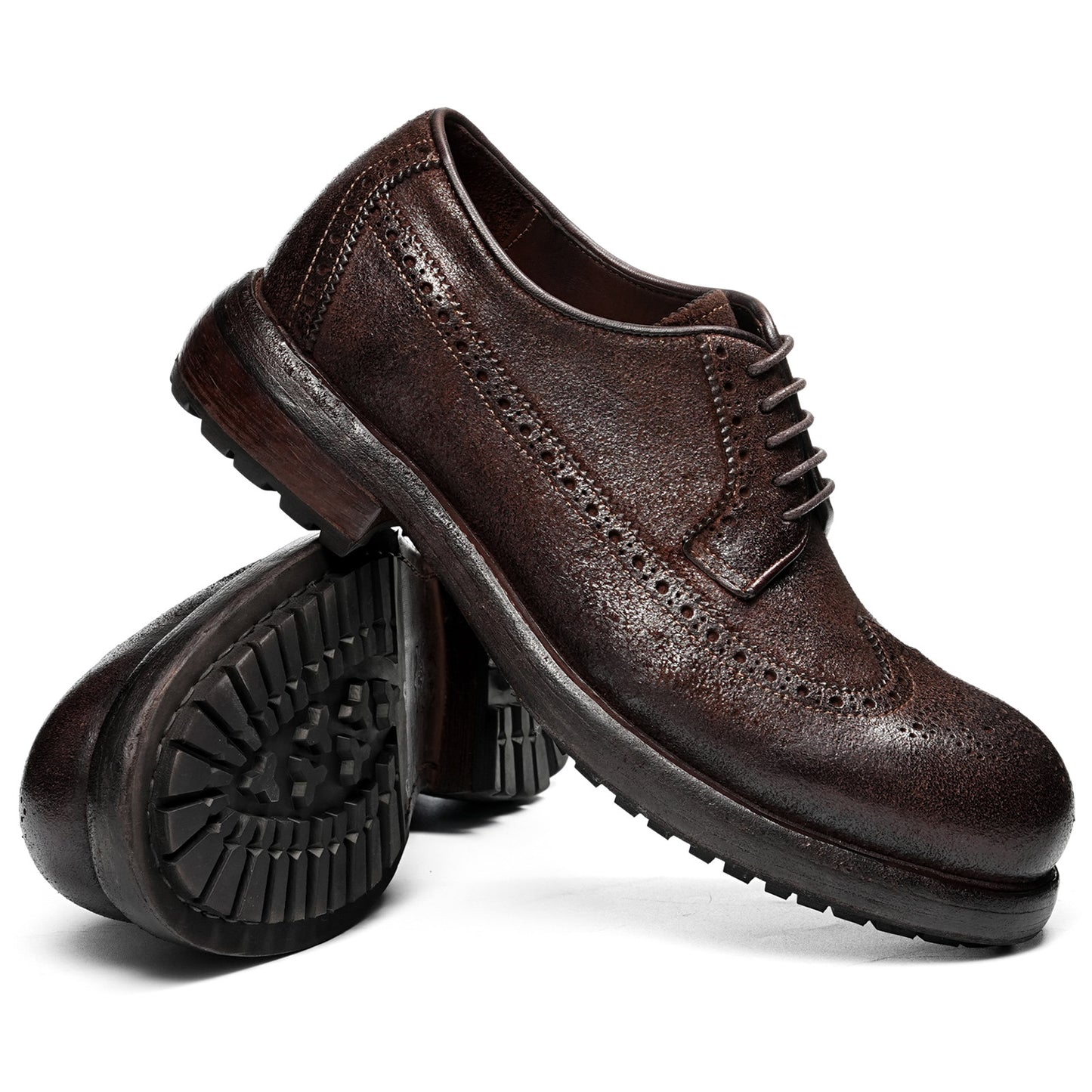 Men's Handcrafted Horsehide Brogue Shoes with Intricate Perforated Patterns