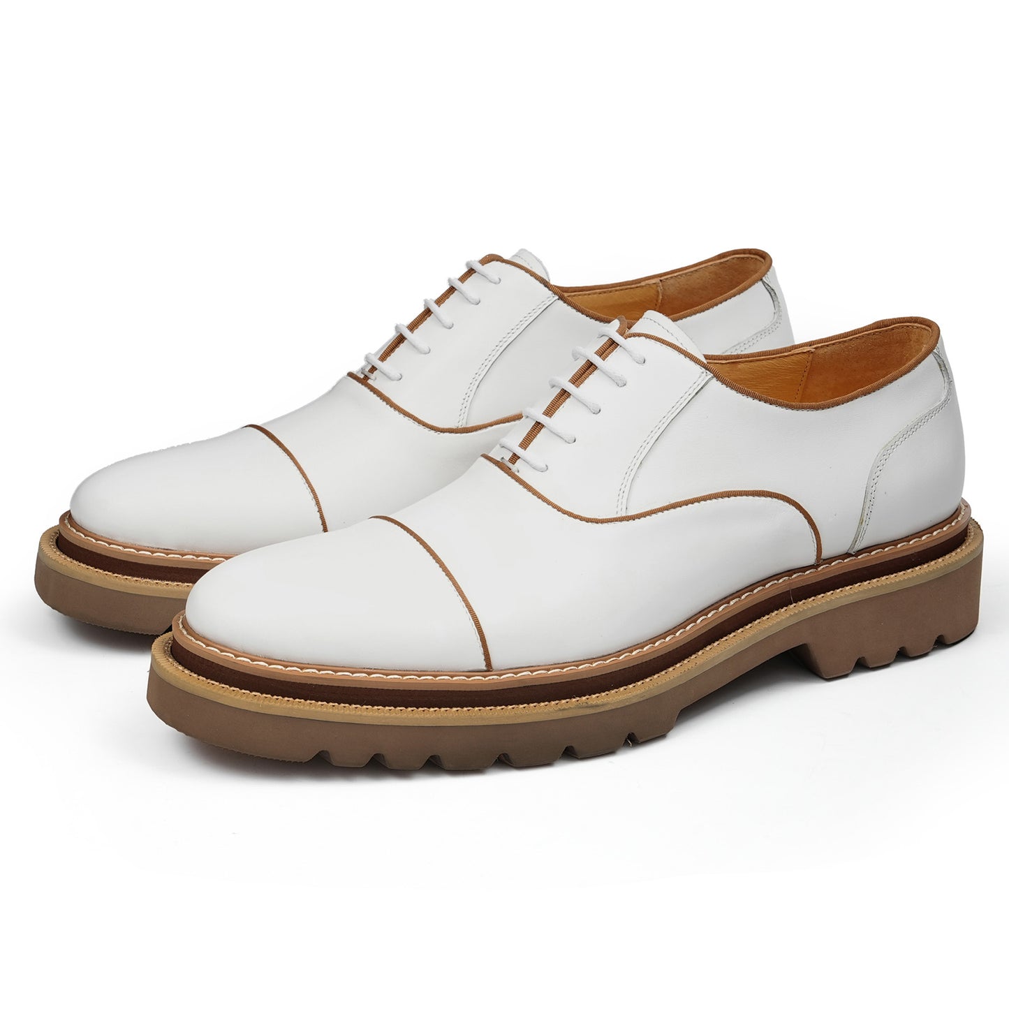 Men's Oxford Shoes: White Lace-Up with Contrast Stitch & Rugged Sole