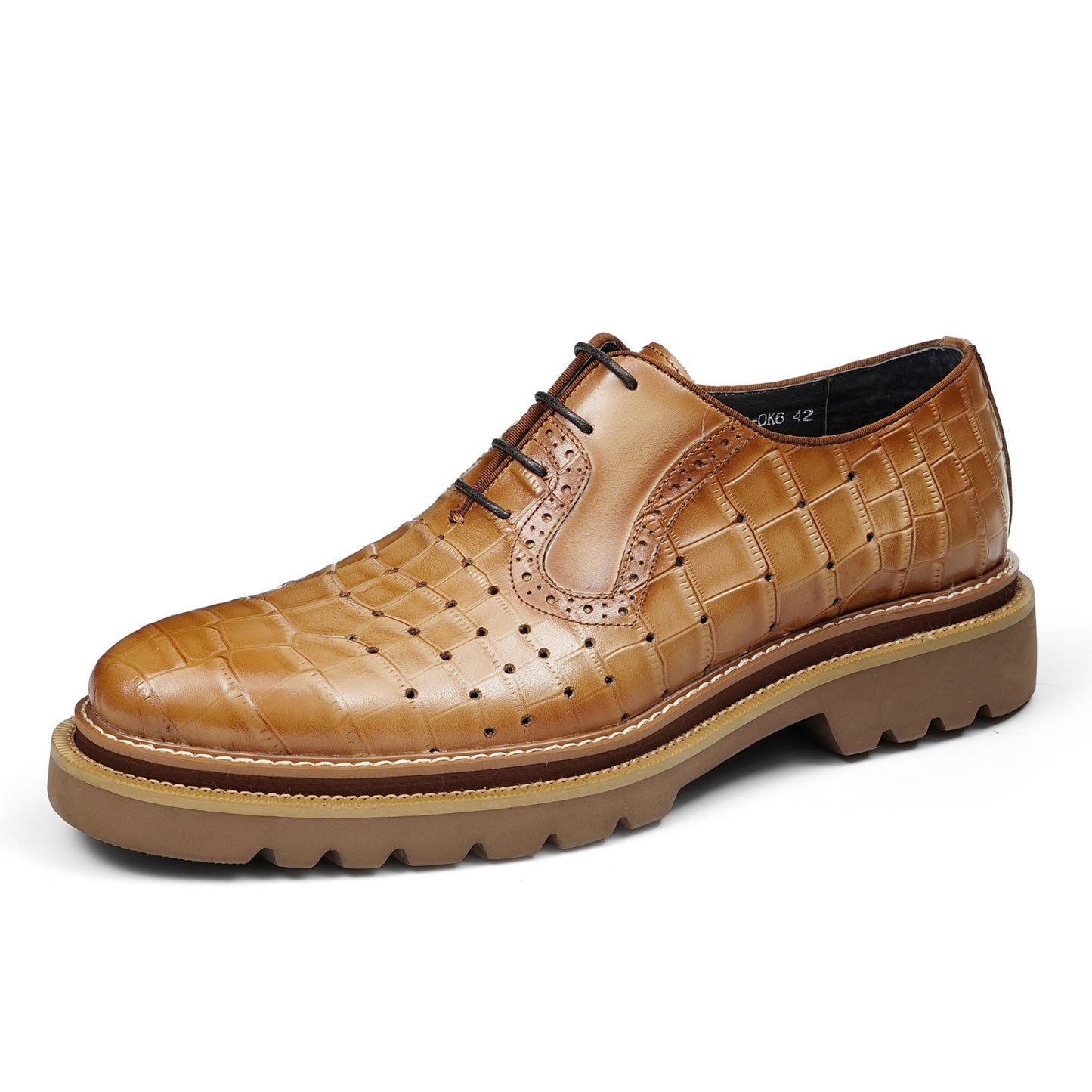 Men's Derby Shoes with Exquisite Textured Pattern