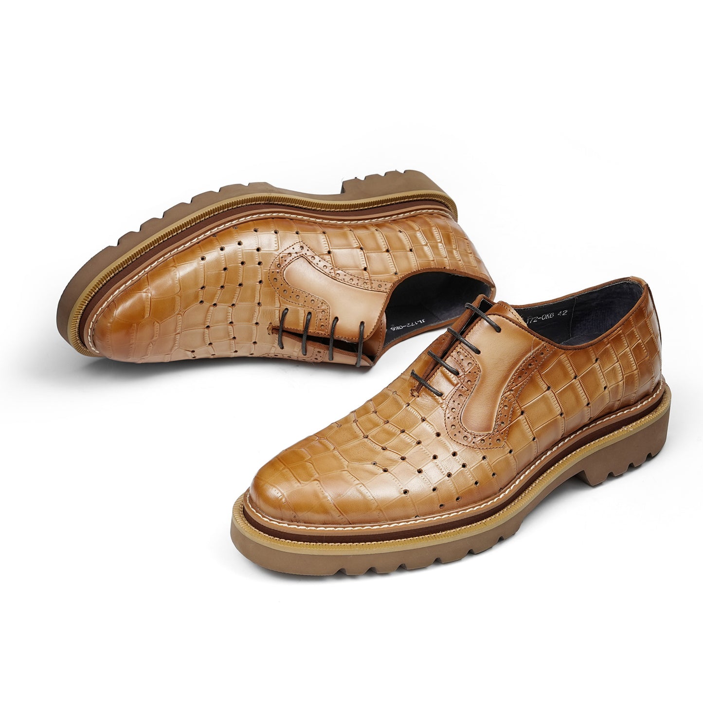 Men's Derby Shoes with Exquisite Textured Pattern