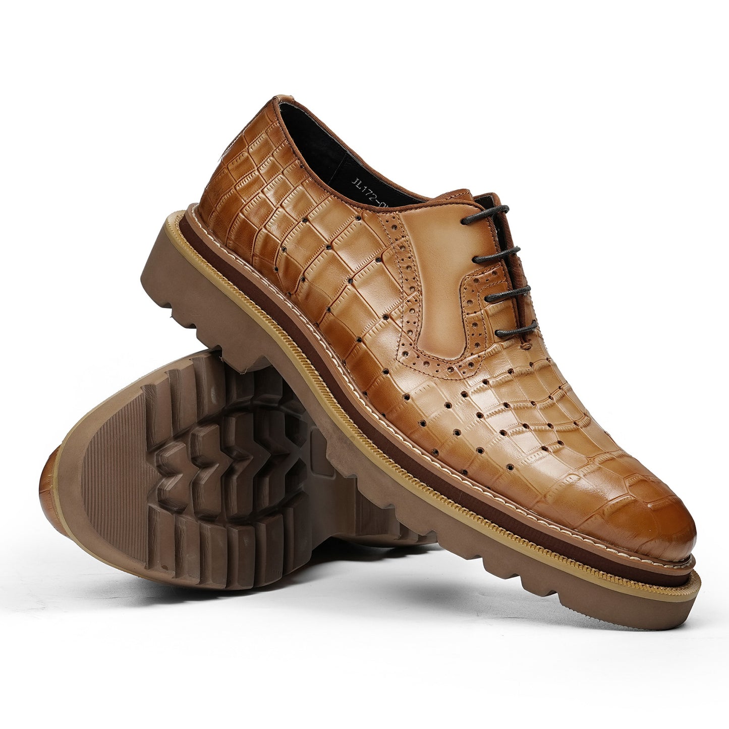 Men's Derby Shoes with Exquisite Textured Pattern