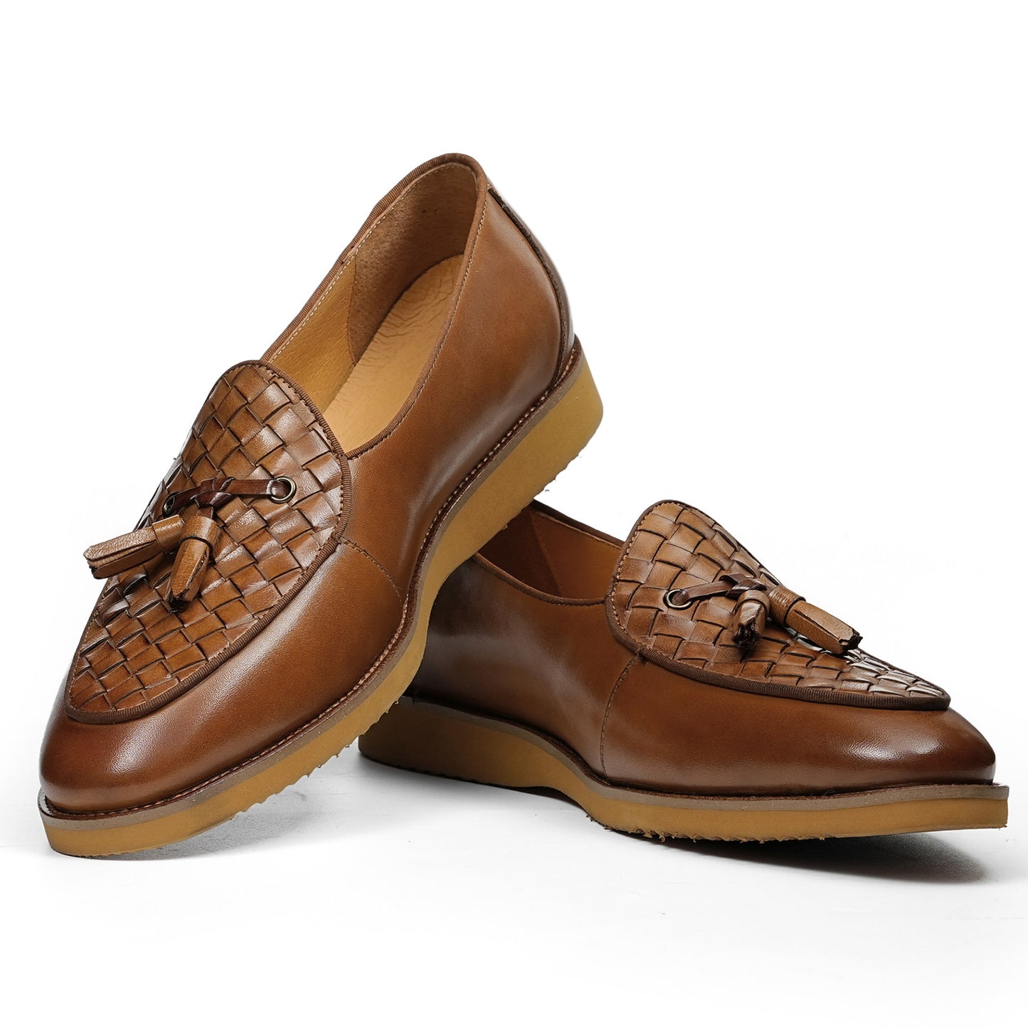 Men's Elegant Loafers with Woven Toe Detail and Tassel