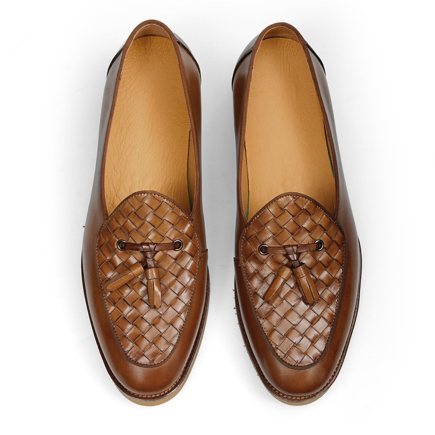 Men's Elegant Loafers with Woven Toe Detail and Tassel