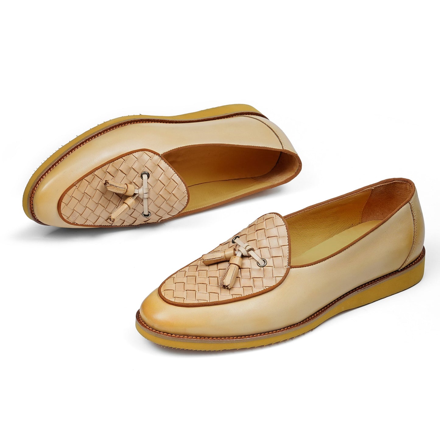 Men's Elegant Loafers with Woven Toe Detail and Tassel
