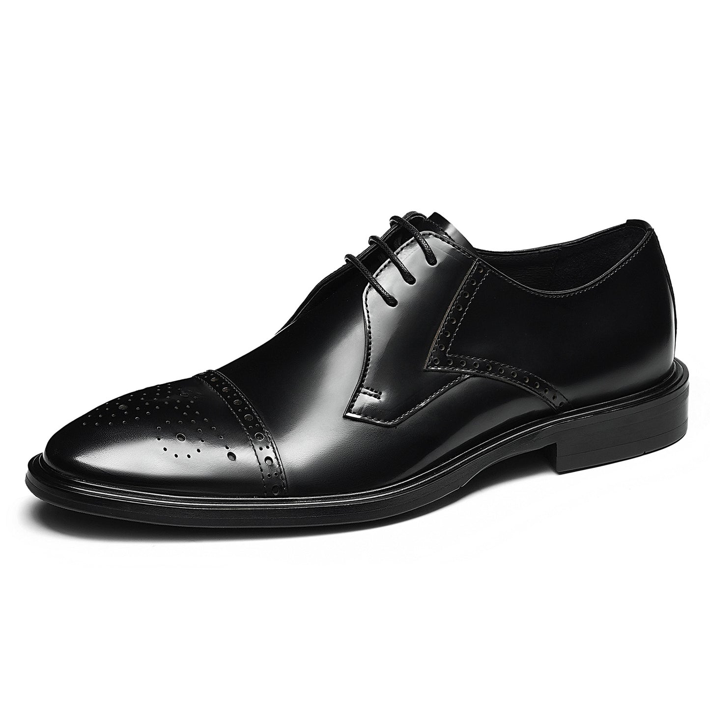 Men's Classic Brogue Derby Shoes with Ornamental Perforations