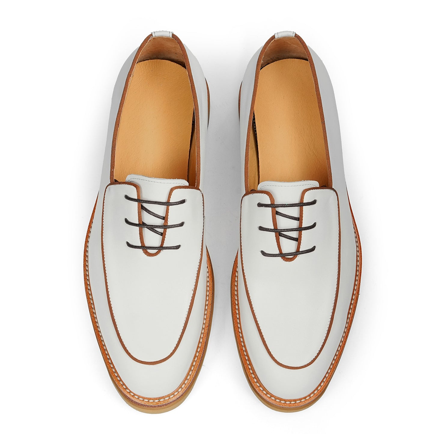 Men's Classic Loafers with Textured Pattern & Bold Sole Accent