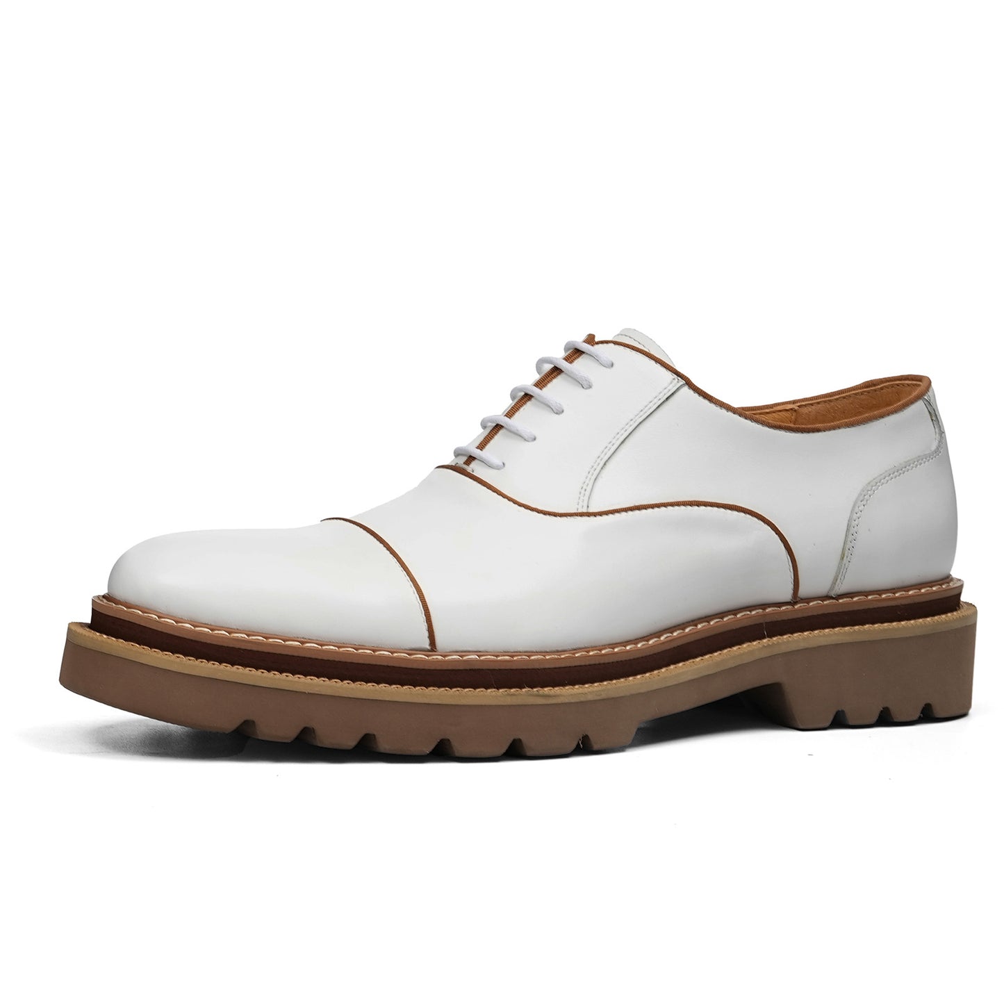 Men's Oxford Shoes: White Lace-Up with Contrast Stitch & Rugged Sole
