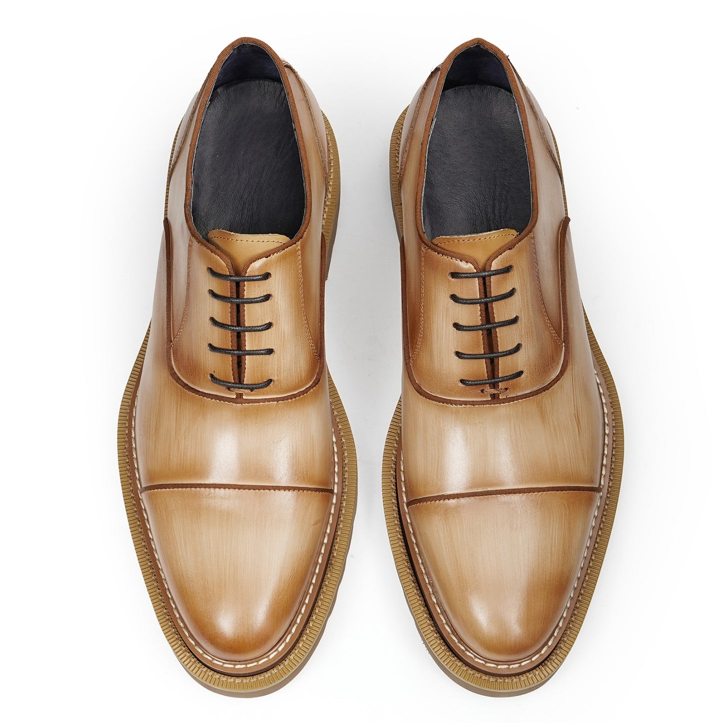 Men's Oxford Shoes: White Lace-Up with Contrast Stitch & Rugged Sole