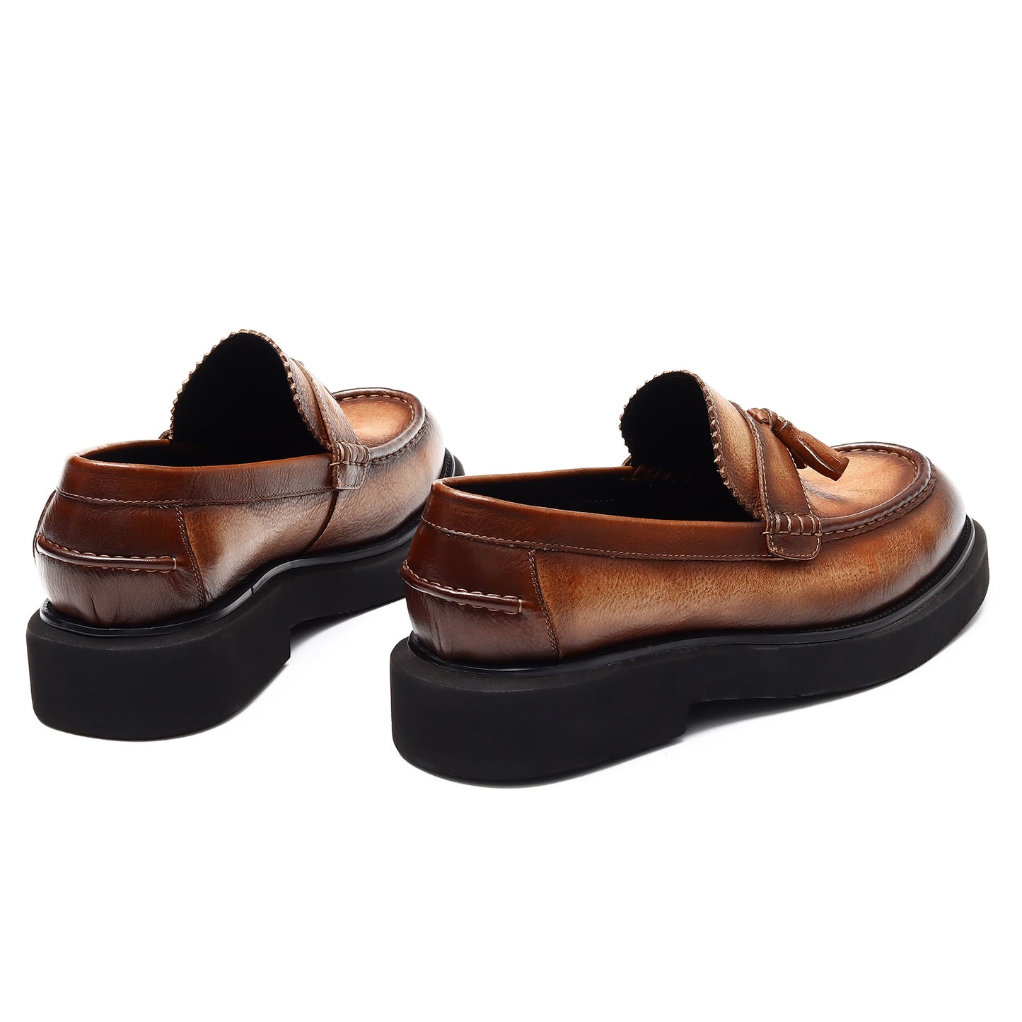 Mocasines de piel de becerro con punta grande y brillo