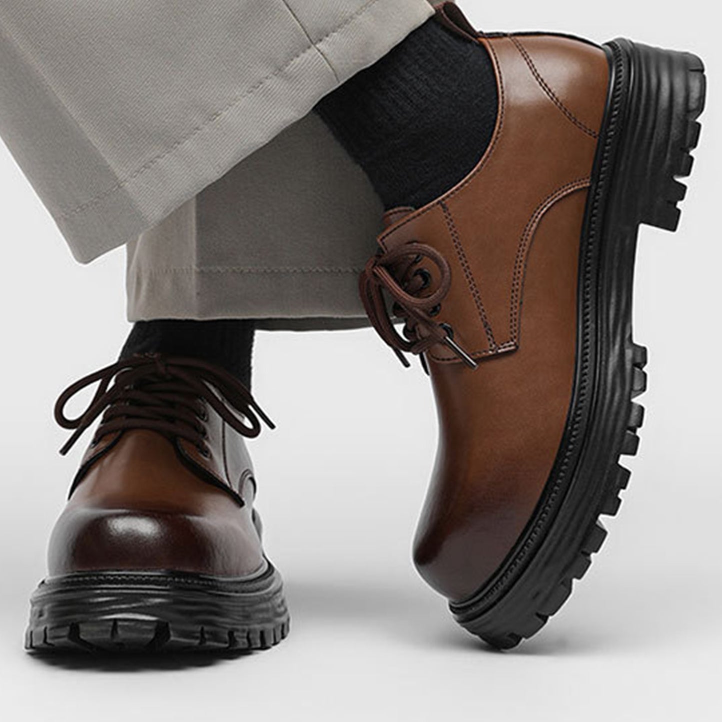 Men's Derby Shoes Heritage-Inspired Lace-Up with Rounded Toe & Bold Sole