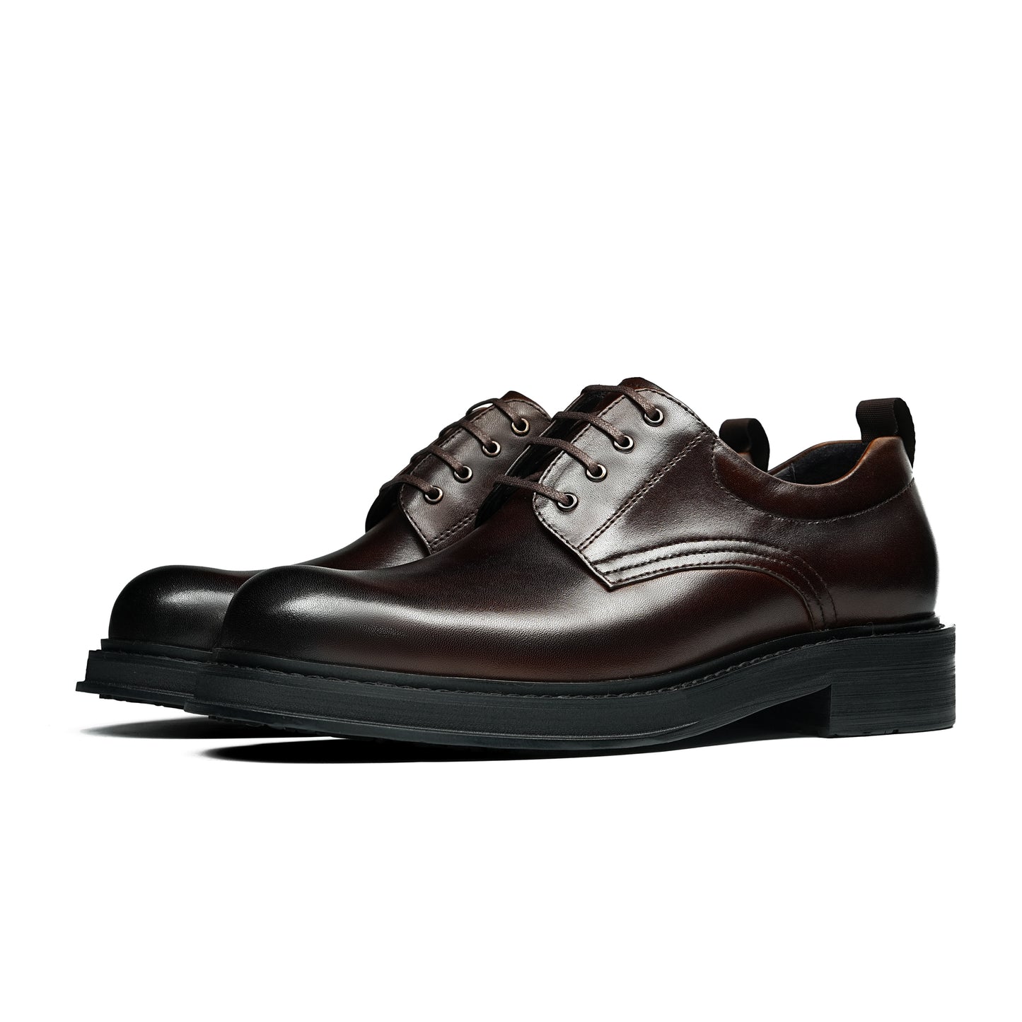 Urban Ease Men's Derby Shoes: Side Elastic Panels & Streamlined Design