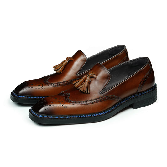 Artisan-Carved Men's Loafers: Swinging Tassel Accents & Refined Comfort